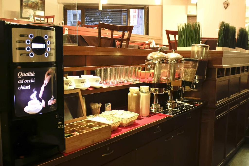 Edi Hotel โซเฟีย ภายนอก รูปภาพ